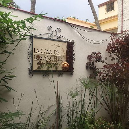 Готель La Casa De Los Angeles Boutique Пуерто-Ескондідо Екстер'єр фото